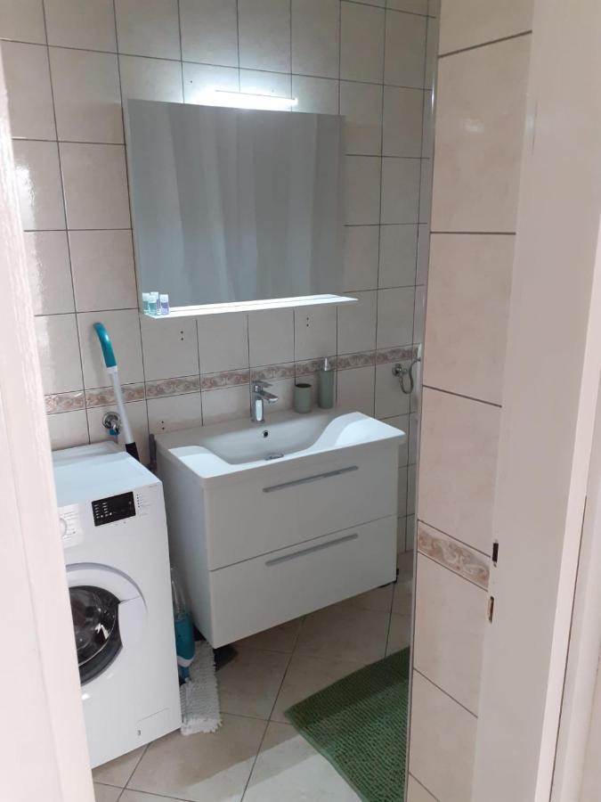 Apartments Vinea Baška Voda Esterno foto