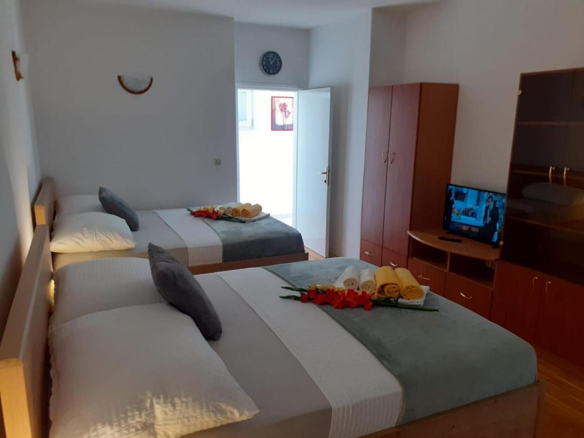 Apartments Vinea Baška Voda Esterno foto