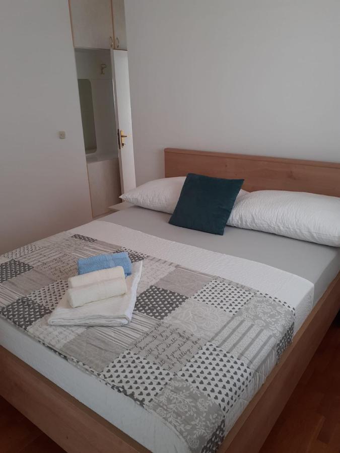 Apartments Vinea Baška Voda Esterno foto