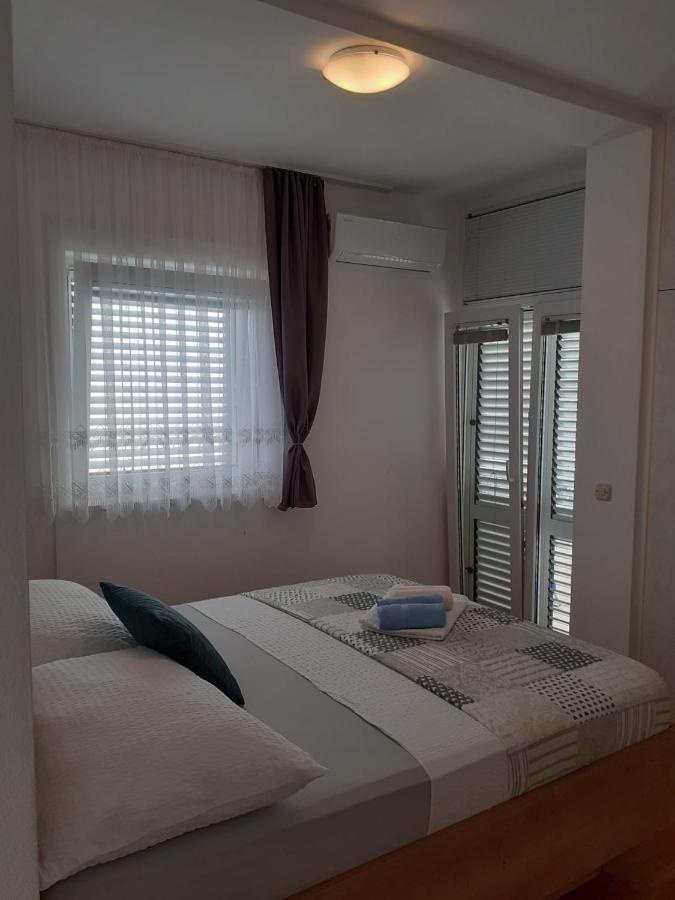 Apartments Vinea Baška Voda Esterno foto